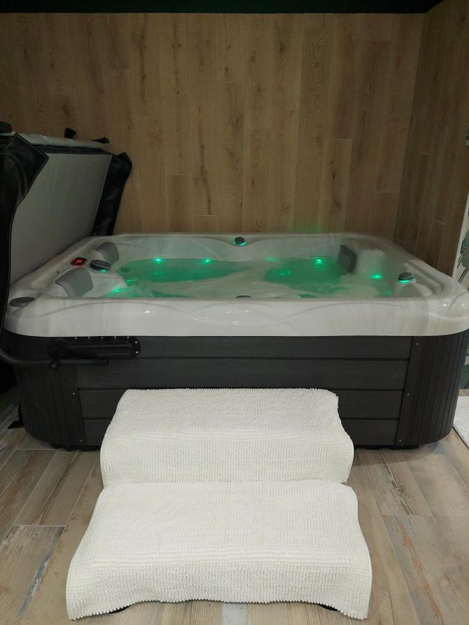 Ferques Au Spa D'Eau Pale מראה חיצוני תמונה
